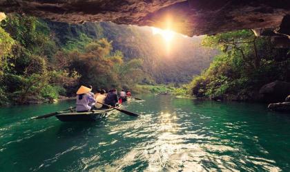 Ha Noi - Mua cave - Hoa Lu - Trang An 1 day